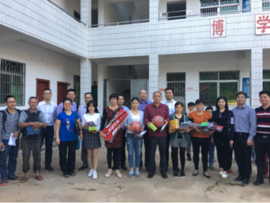 ���ݽ�ؼ��Ŵ󶫷�ƶ